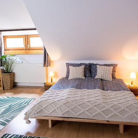 Sziklai Apartman 维斯普雷姆 外观 照片