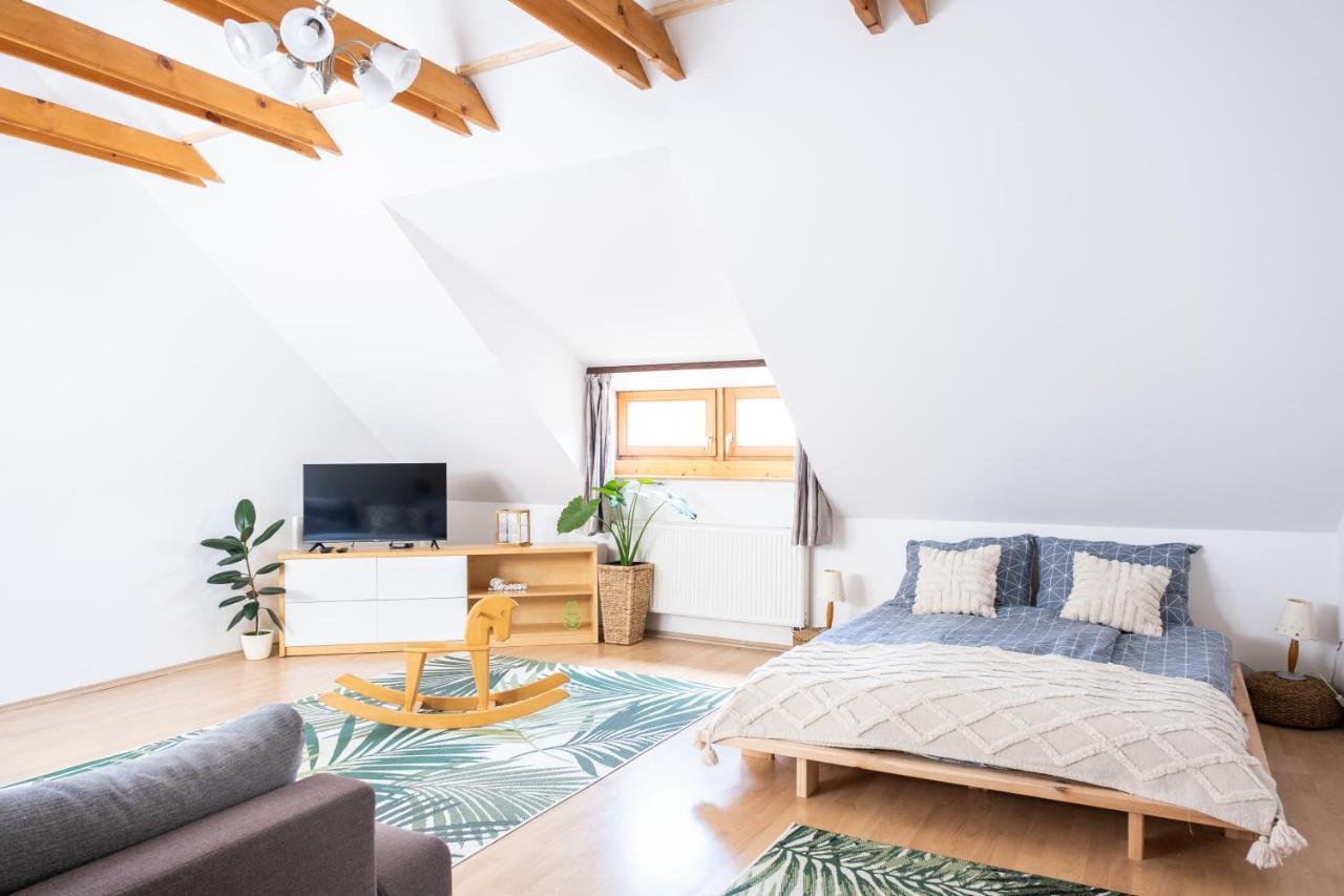 Sziklai Apartman 维斯普雷姆 外观 照片