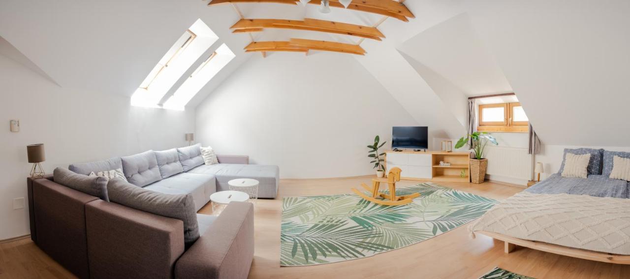Sziklai Apartman 维斯普雷姆 外观 照片